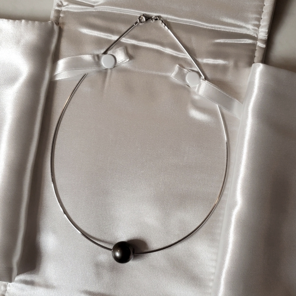 Na Hoku 14k White Gold Omega Chain with Large Hole Black Pearl Slider